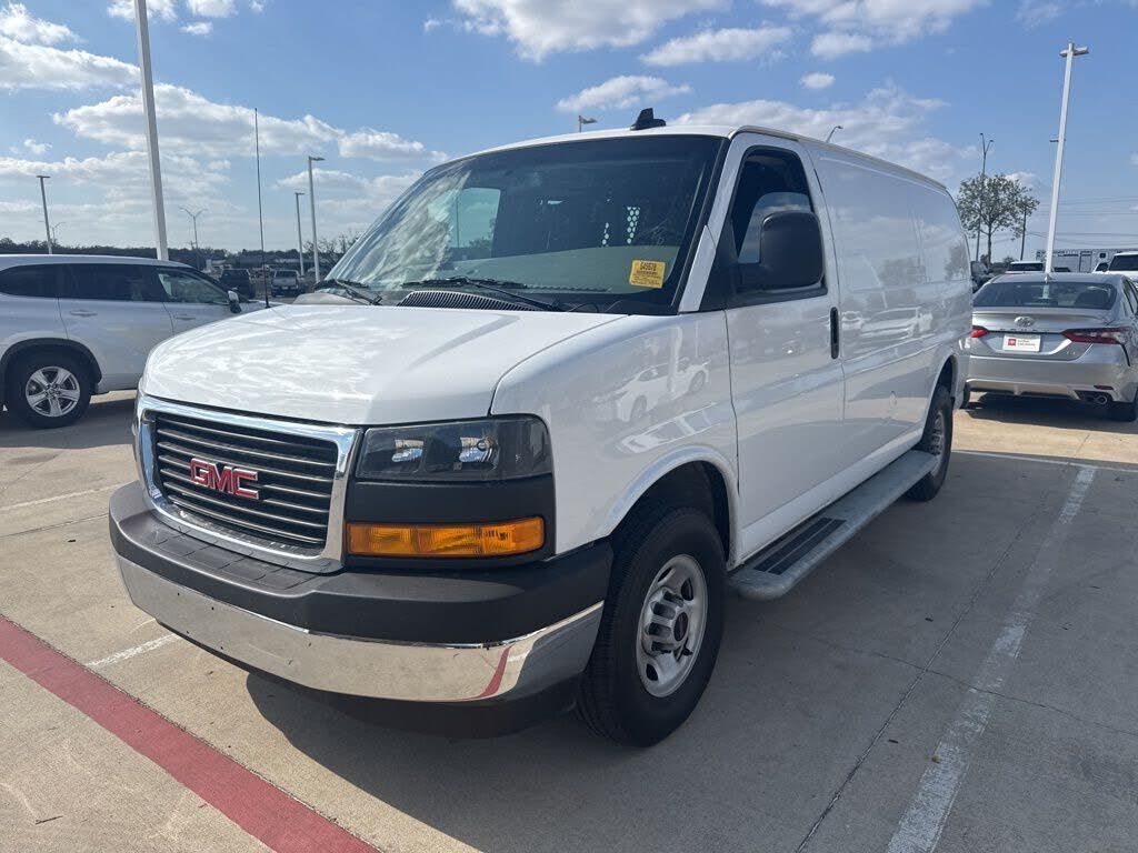 2024 GMC Savana