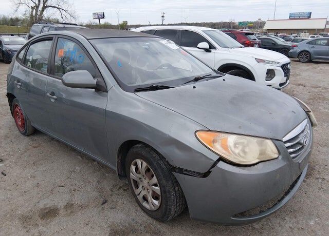 2010 HYUNDAI Elantra