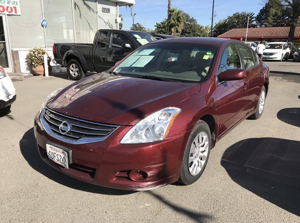 2011 NISSAN Altima