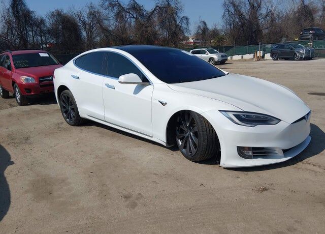 2020 TESLA Model S