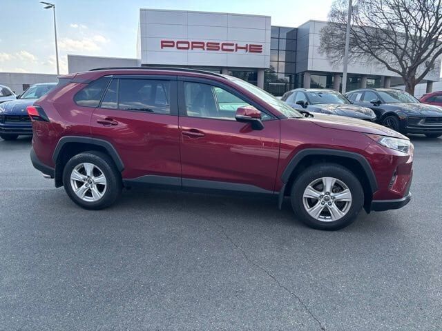 2019 TOYOTA RAV4