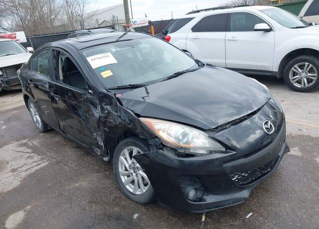 2013 MAZDA Mazda3