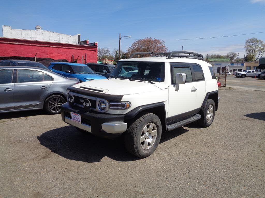 2010 TOYOTA FJ Cruiser