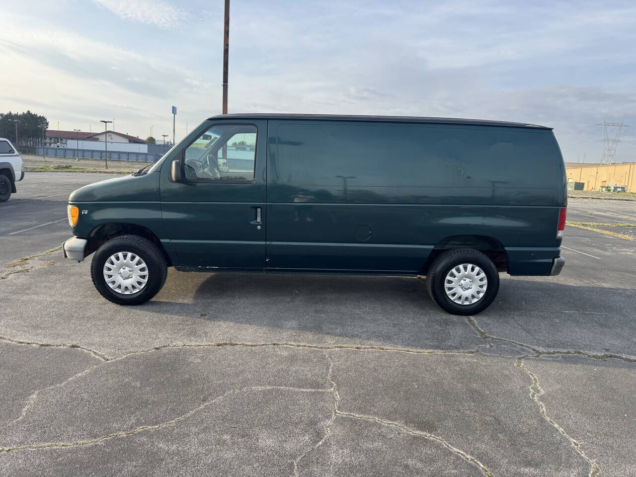 1999 FORD E-250