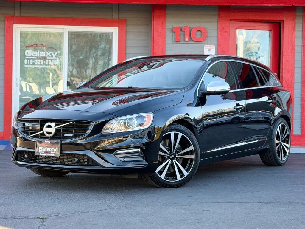2015 VOLVO V60