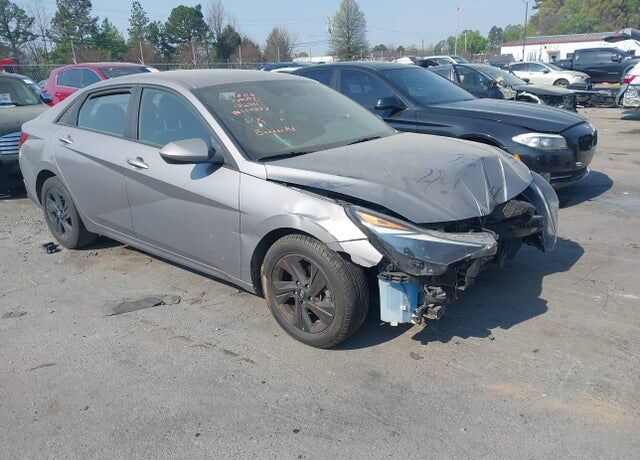 2021 HYUNDAI Elantra