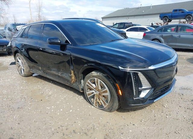 2024 CADILLAC Lyriq