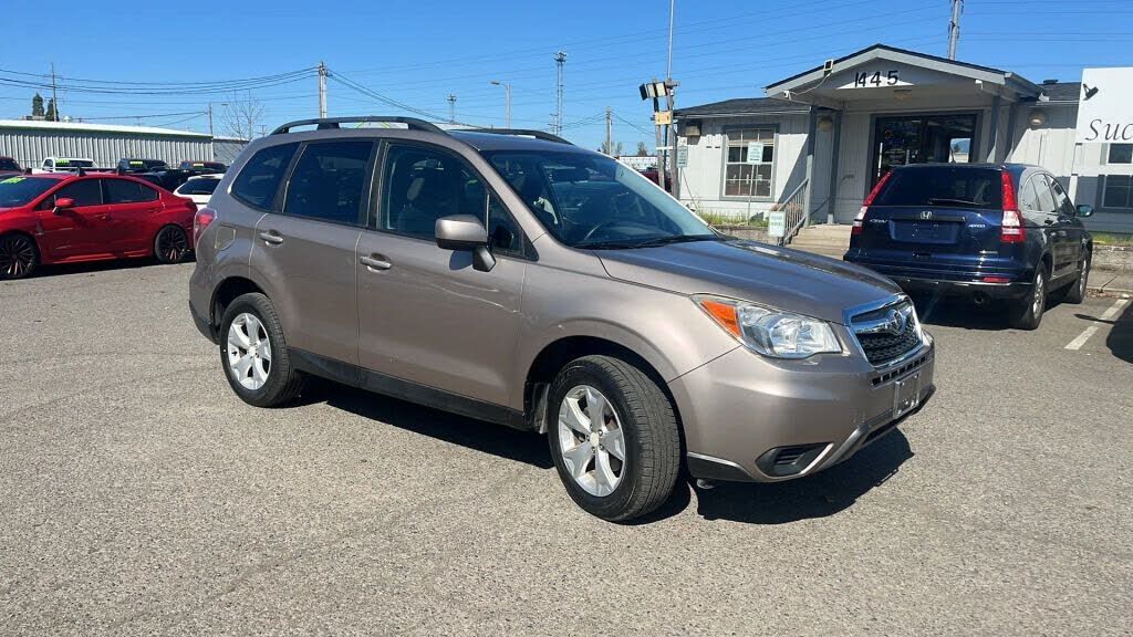 2016 SUBARU Forester
