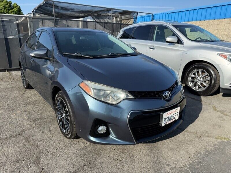 2016 TOYOTA Corolla