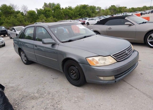 2003 TOYOTA Avalon
