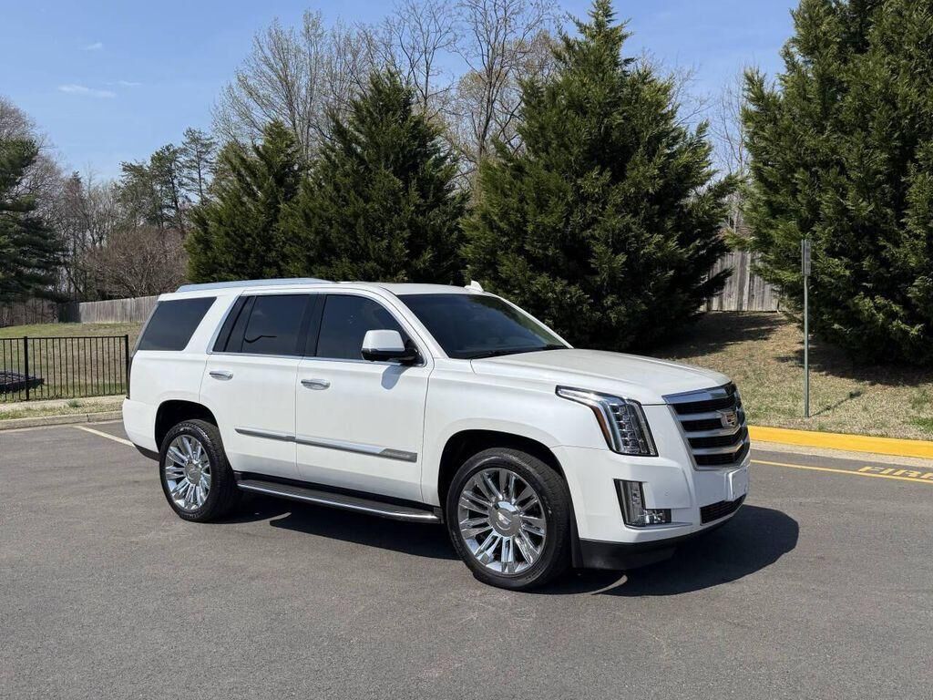 2016 CADILLAC Escalade