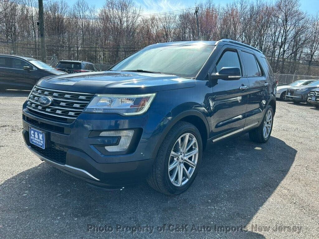 2017 FORD Explorer