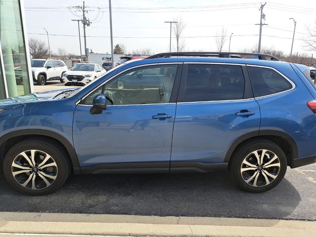 2023 SUBARU Forester