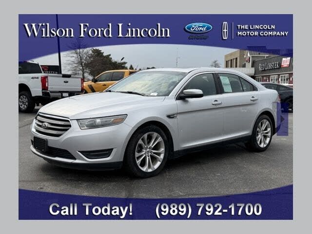 2013 FORD Taurus