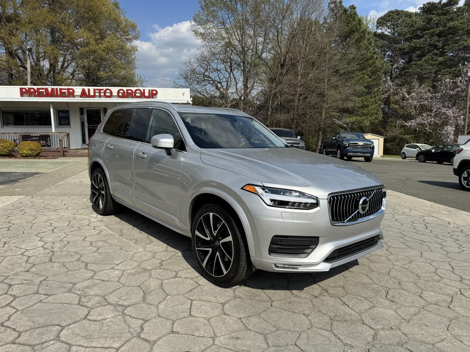 2022 VOLVO XC90