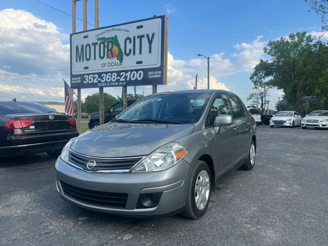 2011 NISSAN Versa