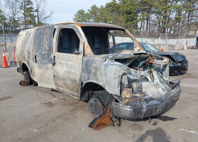 2022 CHEVROLET Express