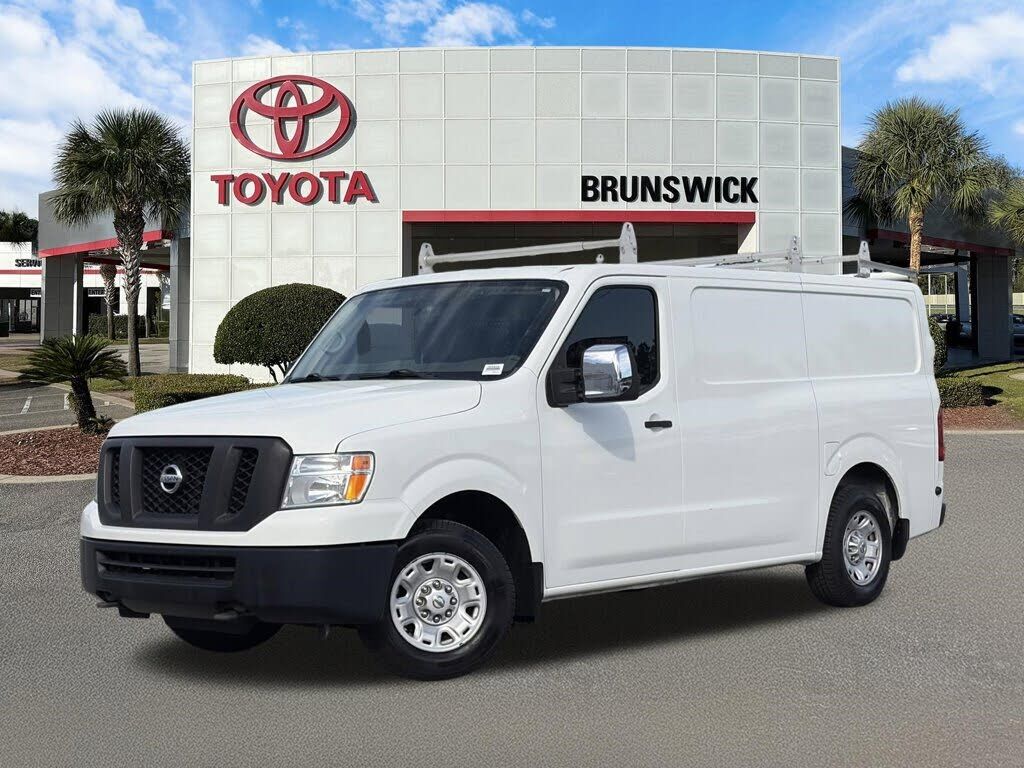 2016 NISSAN NV