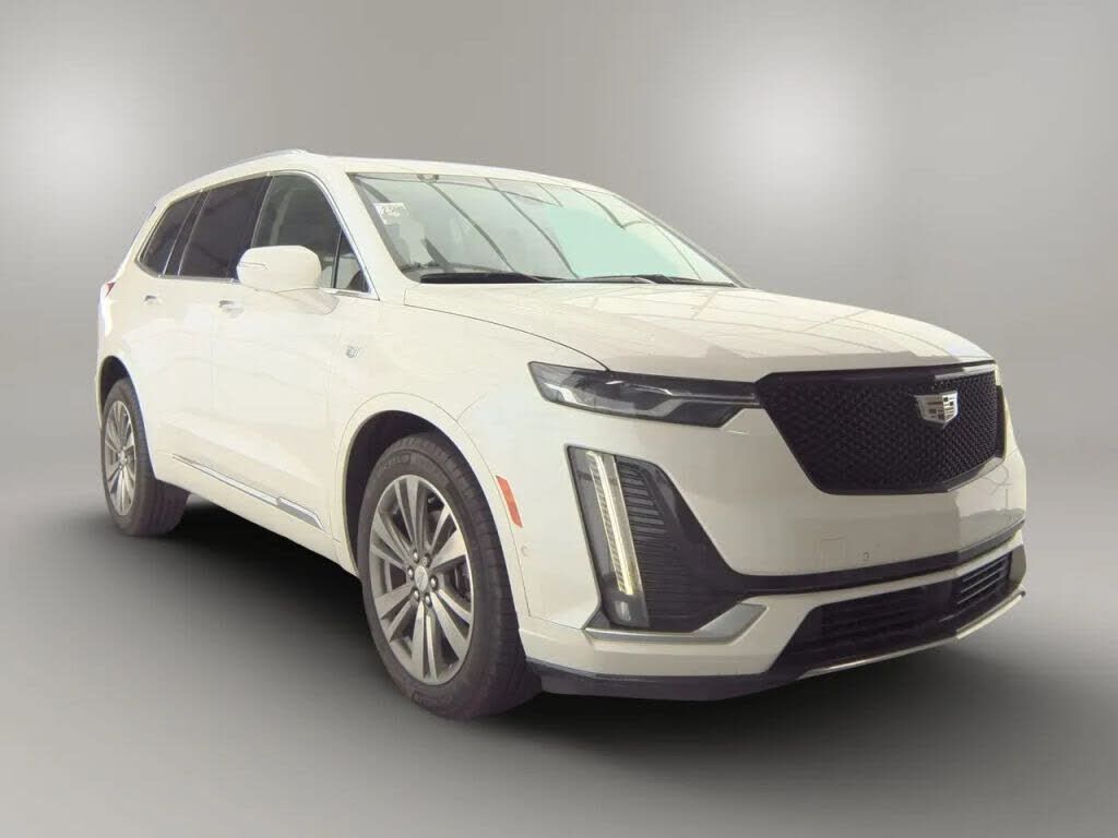 2021 CADILLAC XT6
