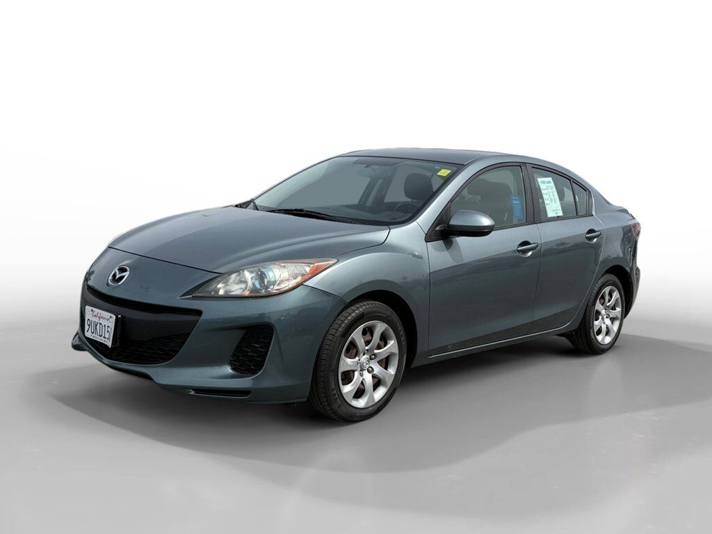 2013 MAZDA Mazda3