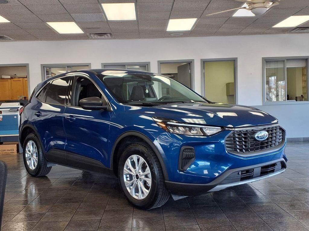 2023 FORD Escape