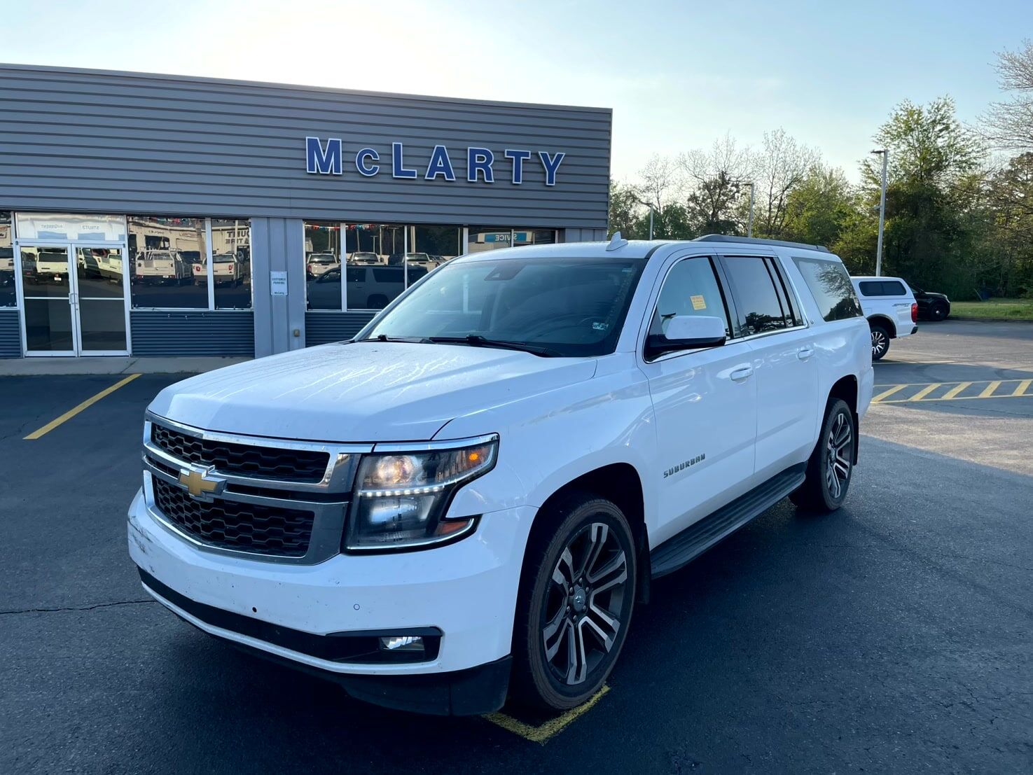2016 CHEVROLET Suburban