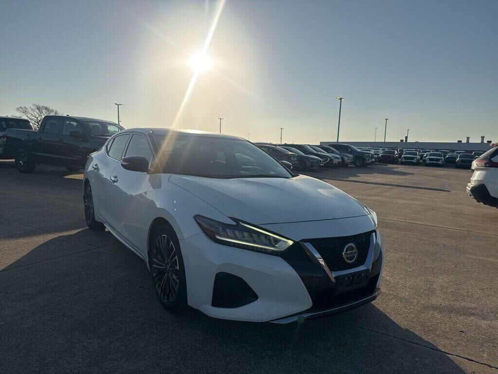 2021 NISSAN Maxima