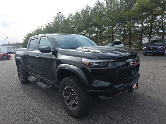 2023 CHEVROLET Colorado