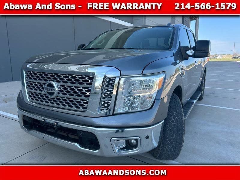 2017 NISSAN Titan