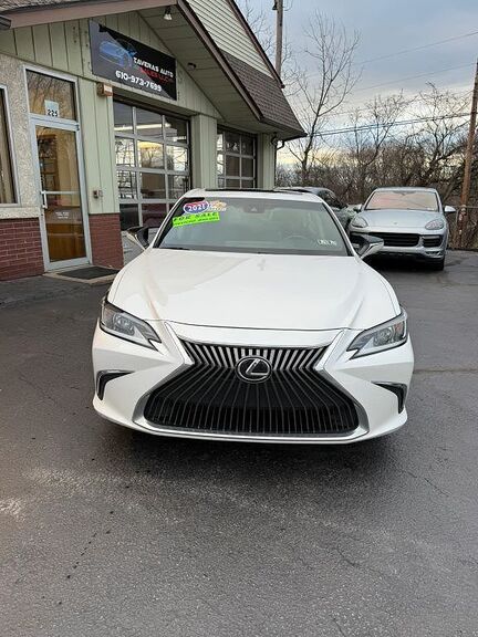 2021 LEXUS ES