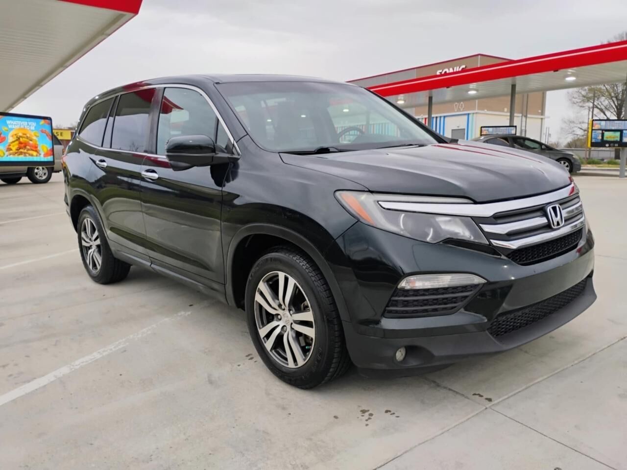 2017 HONDA Pilot