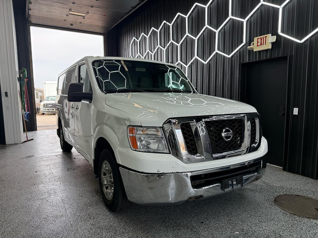 2016 NISSAN NV