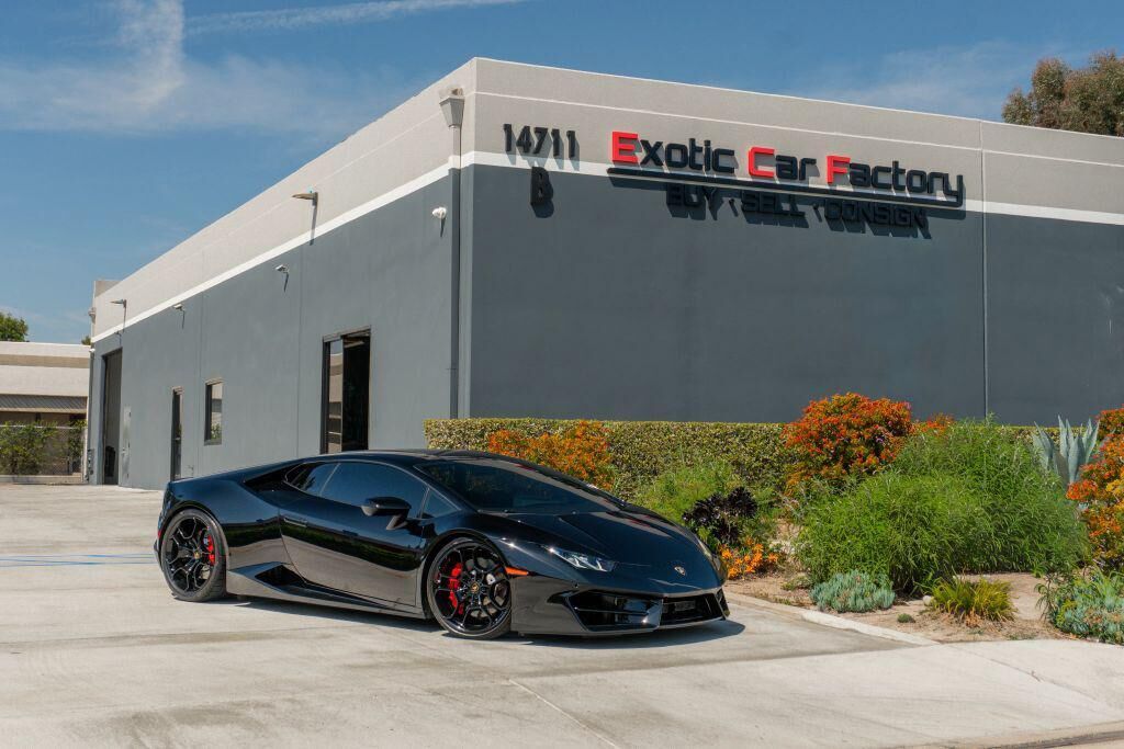 2019 LAMBORGHINI Huracan