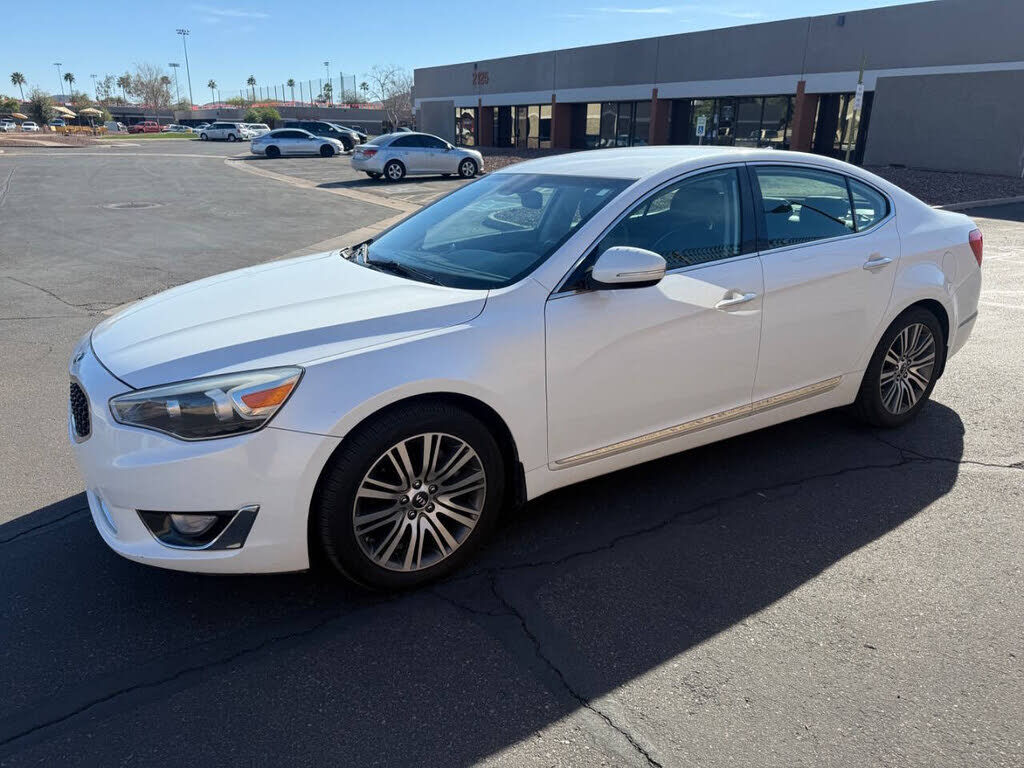2015 KIA Cadenza