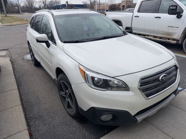 2017 SUBARU Outback
