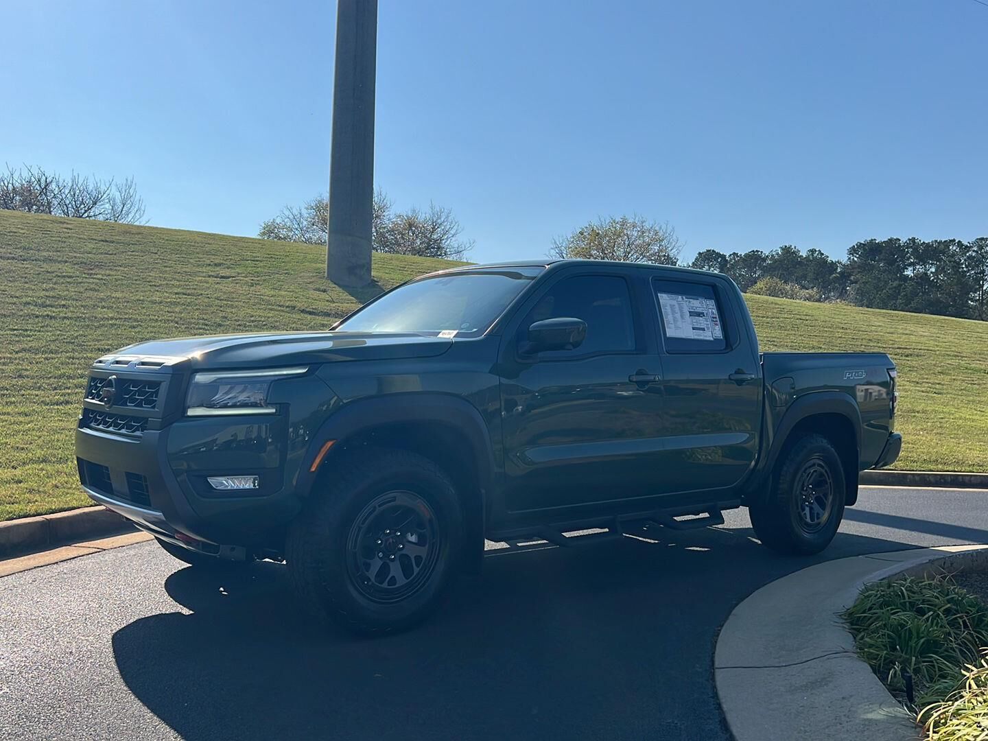 2026 NISSAN Frontier