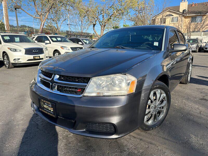 2014 DODGE Avenger