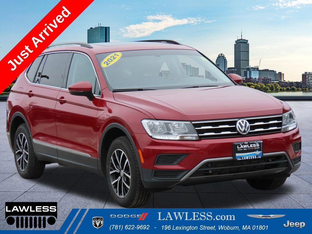2021 VOLKSWAGEN Tiguan