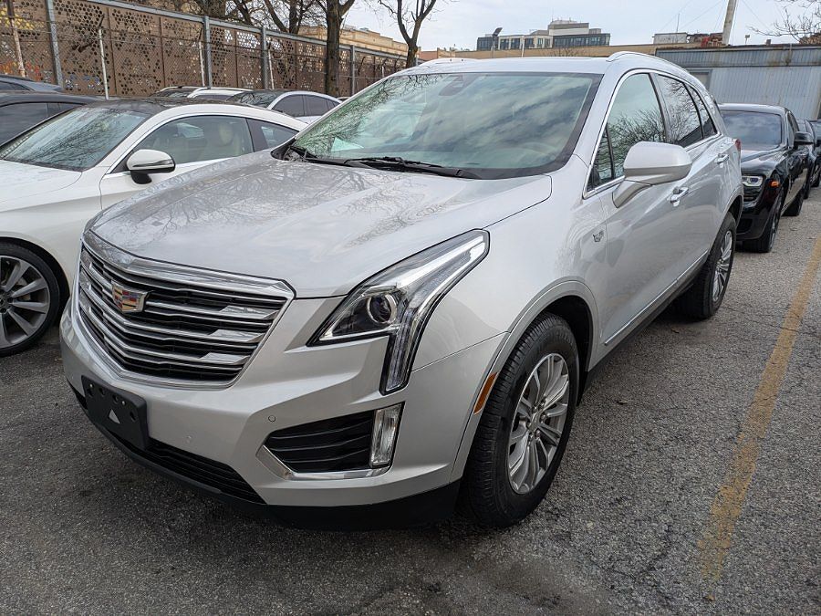 2017 CADILLAC XT5
