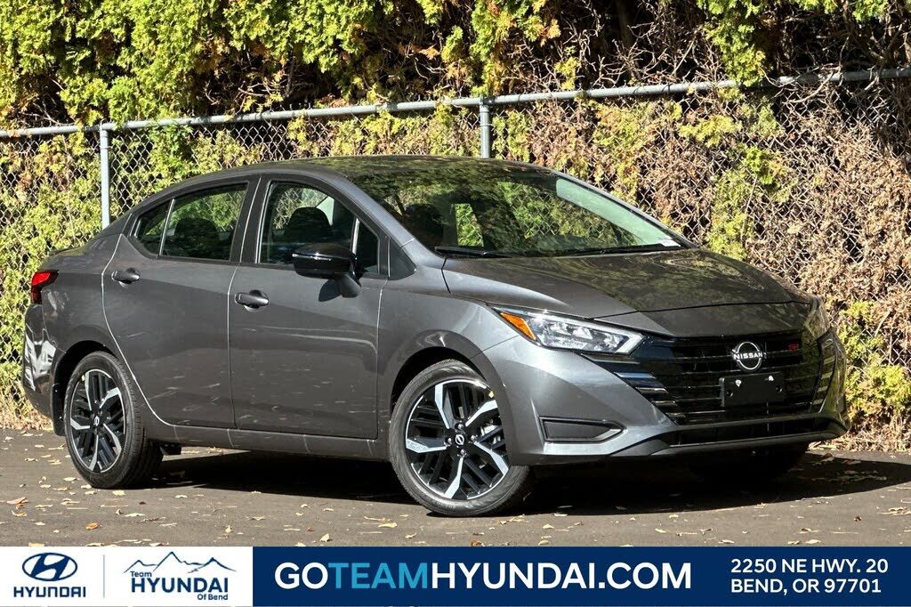 2025 NISSAN Versa