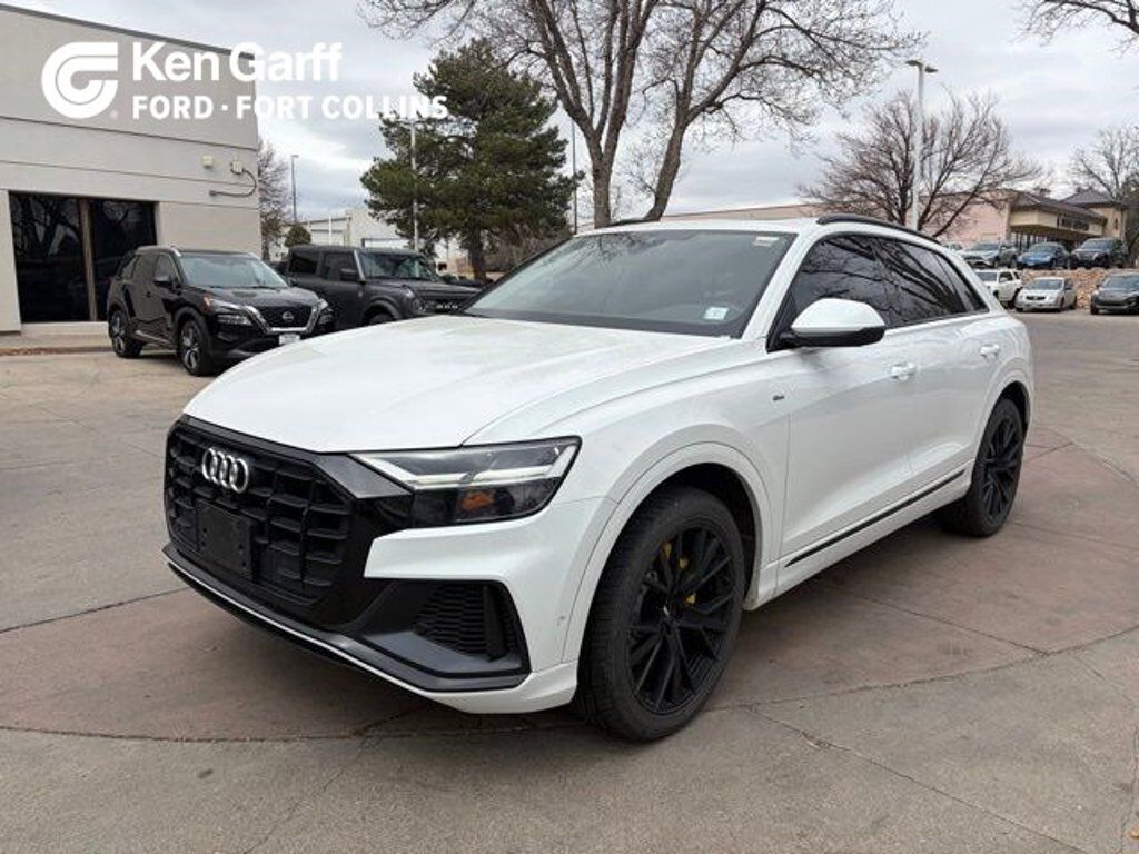 2020 AUDI Q8