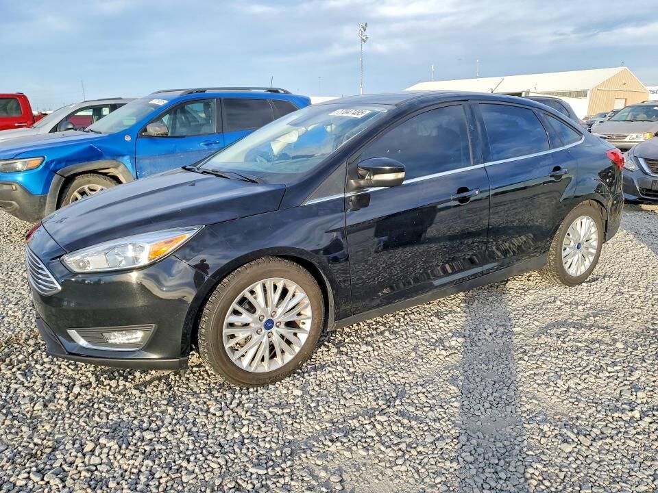 2018 FORD Focus