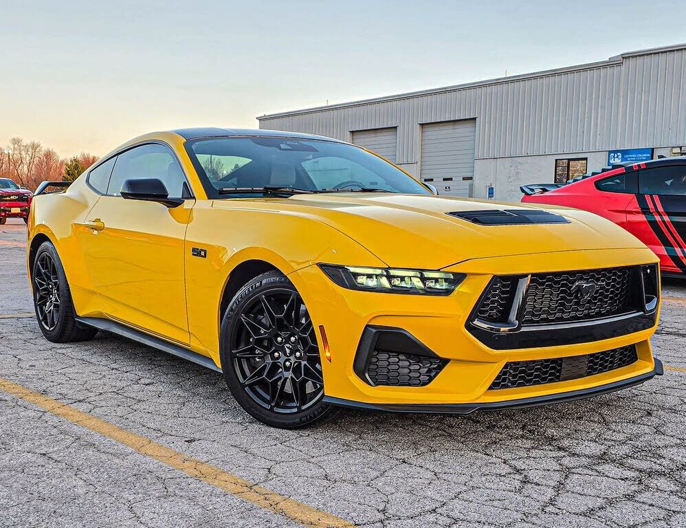 2024 FORD Mustang