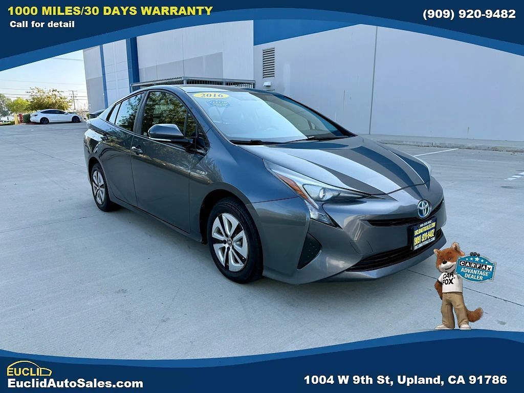 2016 TOYOTA PRIUS