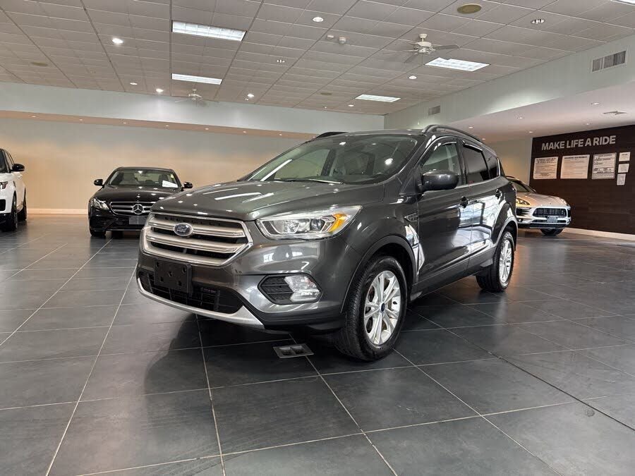 2018 FORD Escape