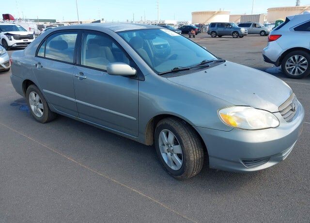 2004 TOYOTA Corolla