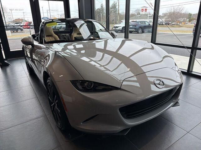 2025 MAZDA MX-5