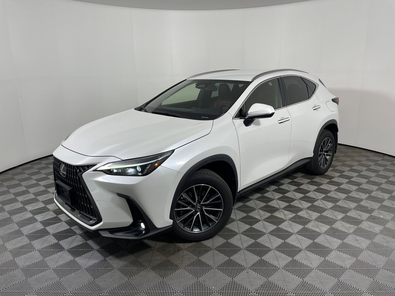 2023 LEXUS NX
