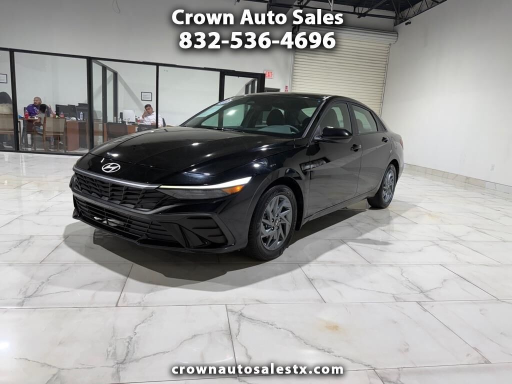 2024 HYUNDAI Elantra