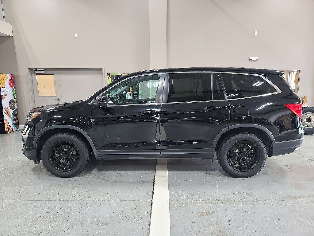 2017 HONDA Pilot
